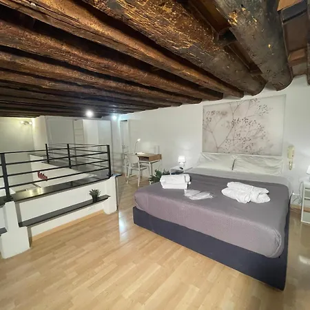 Casa Gregiu' 400 M Acquario Apartmán Janov